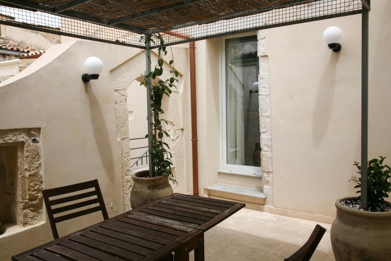 Lanterne Magiche Ortigia - Dependances Apartment Syracuse ภายนอก รูปภาพ